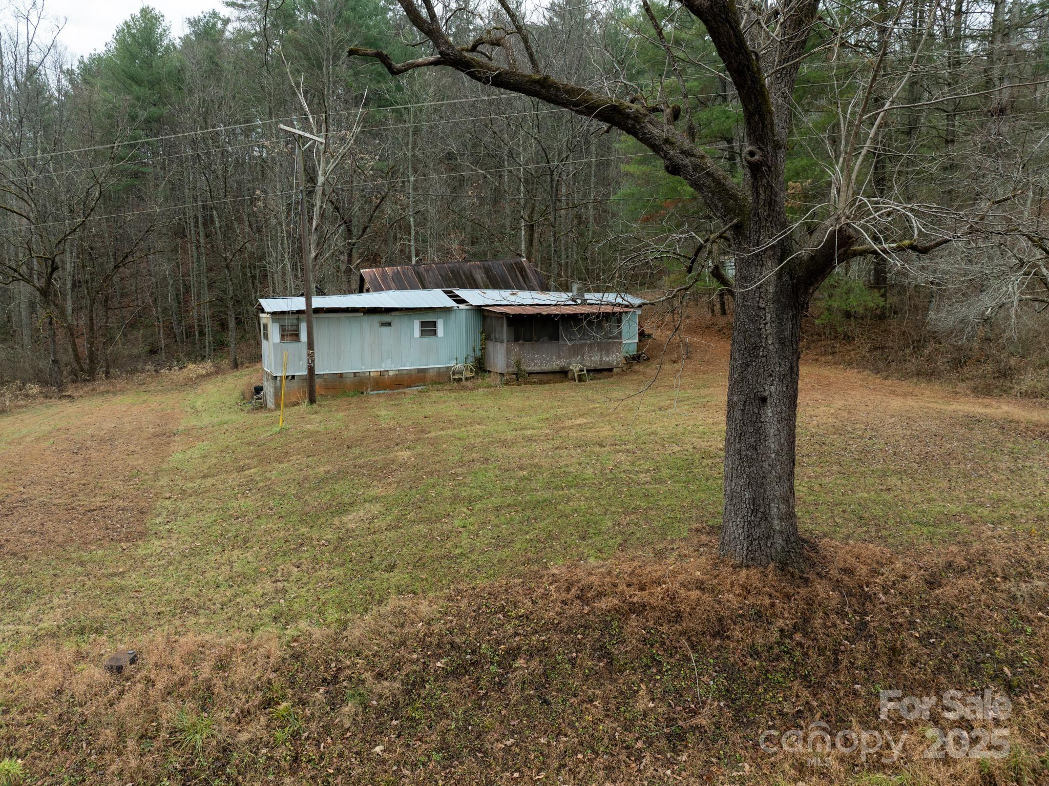 1864 Starcross Road Lenoir NC 28645