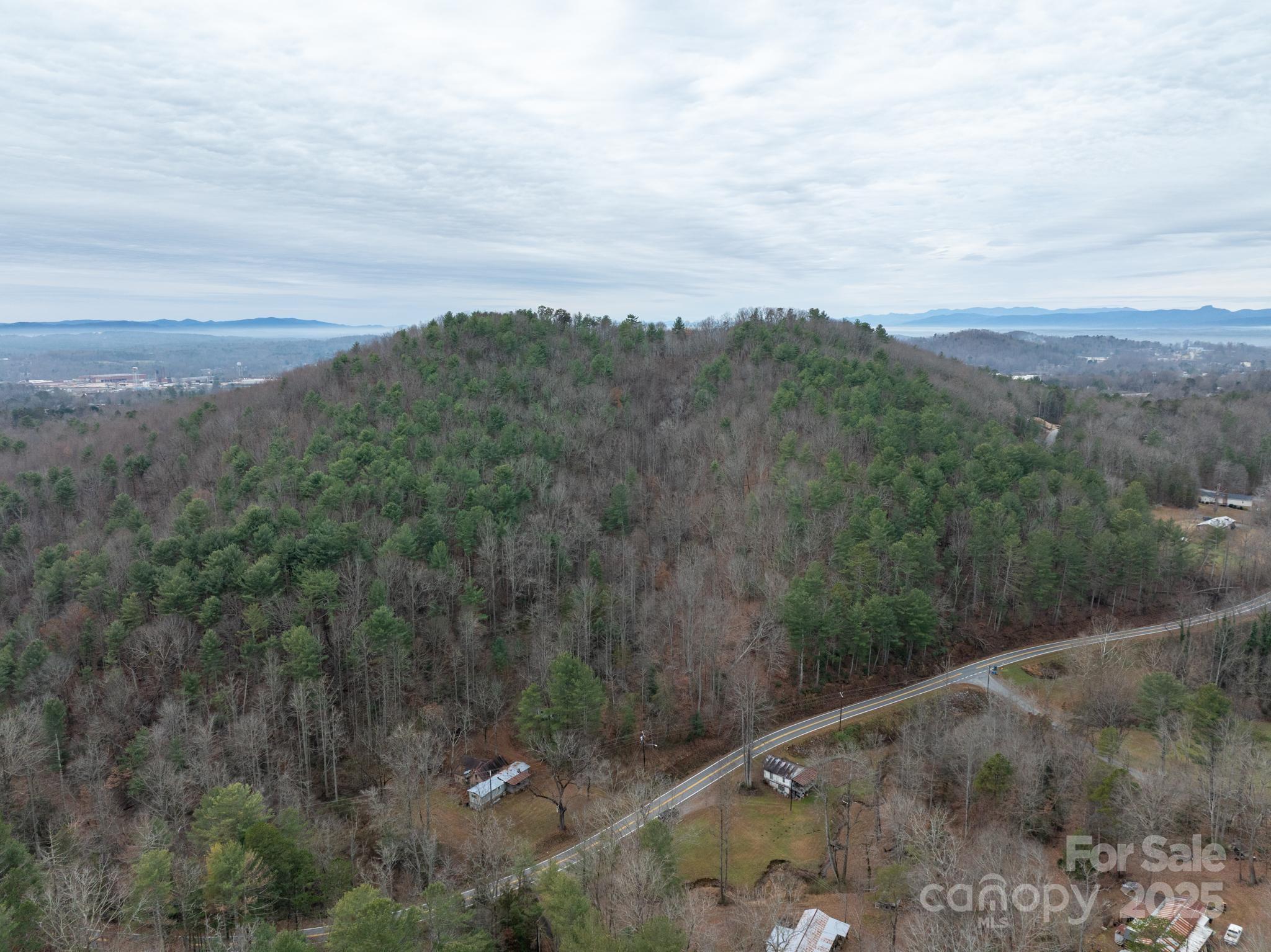 1864 Starcross Road Lenoir NC 28645