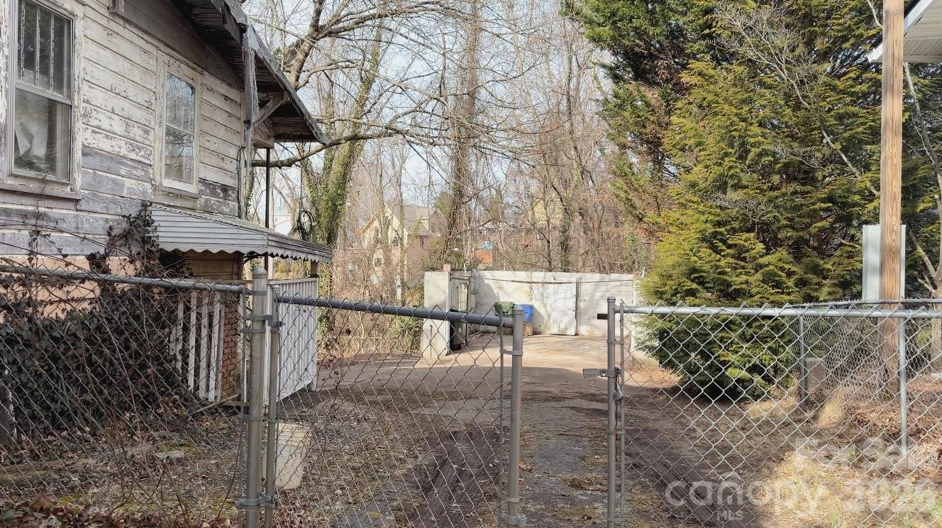 39 Lanvale Avenue Asheville NC 28806