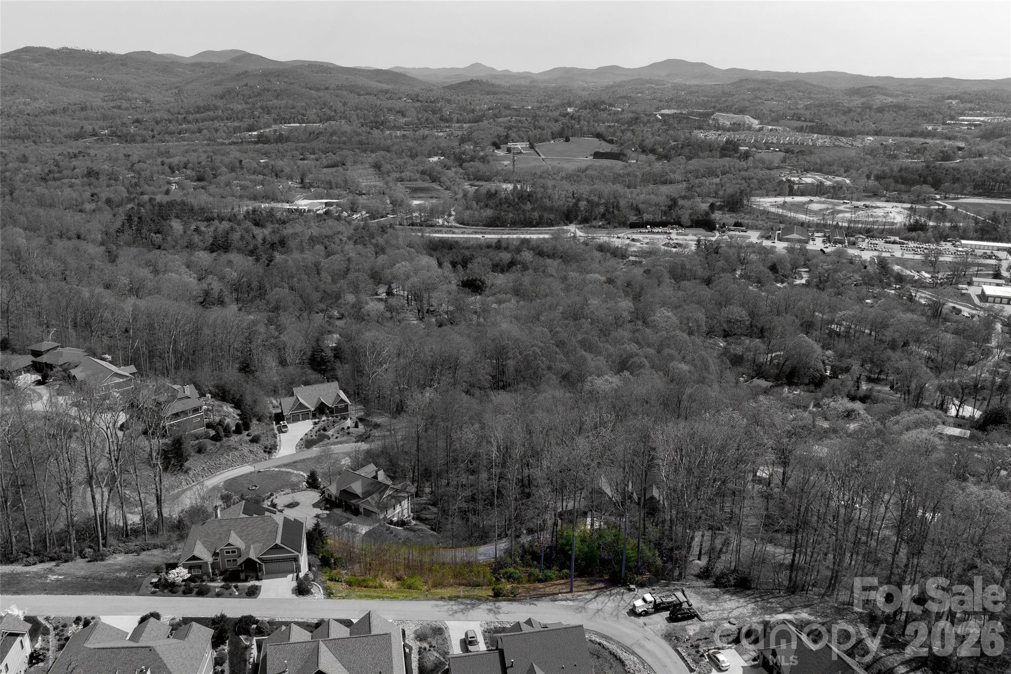 81 Curtain Bluff Hendersonville NC 28791