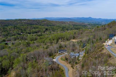 81 Curtain Bluff Hendersonville NC 28791