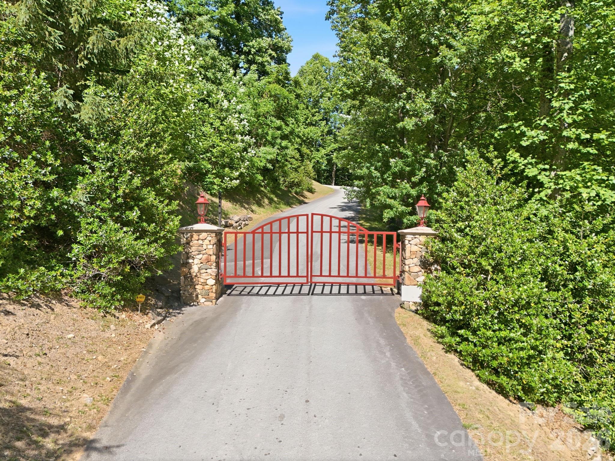 99999 Cliffledge Trail Black Mountain NC 28711