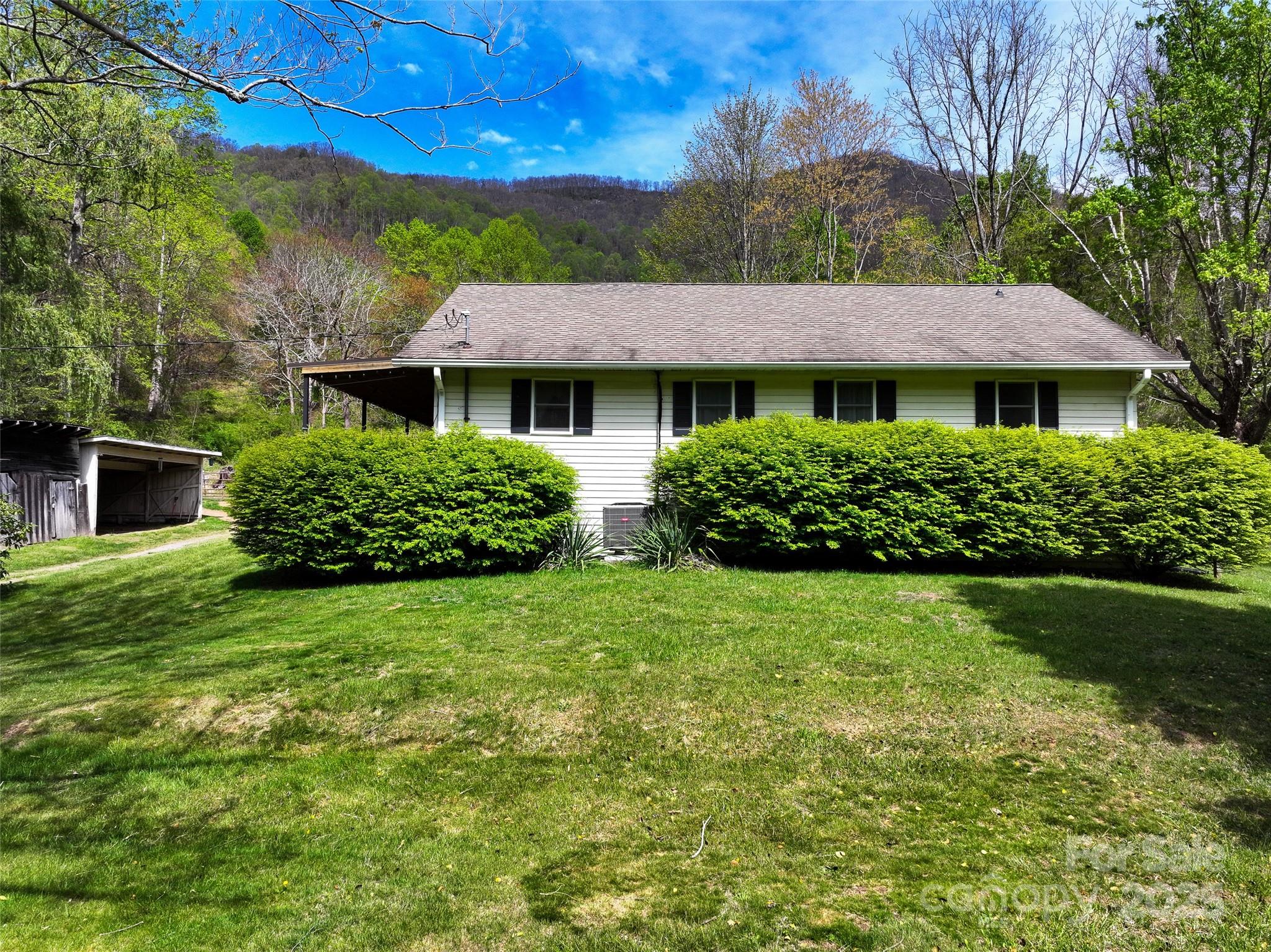 1567 Newfound Road Leicester NC 28748
