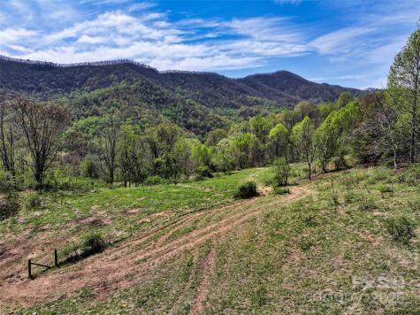 1567 Newfound Road Leicester NC 28748