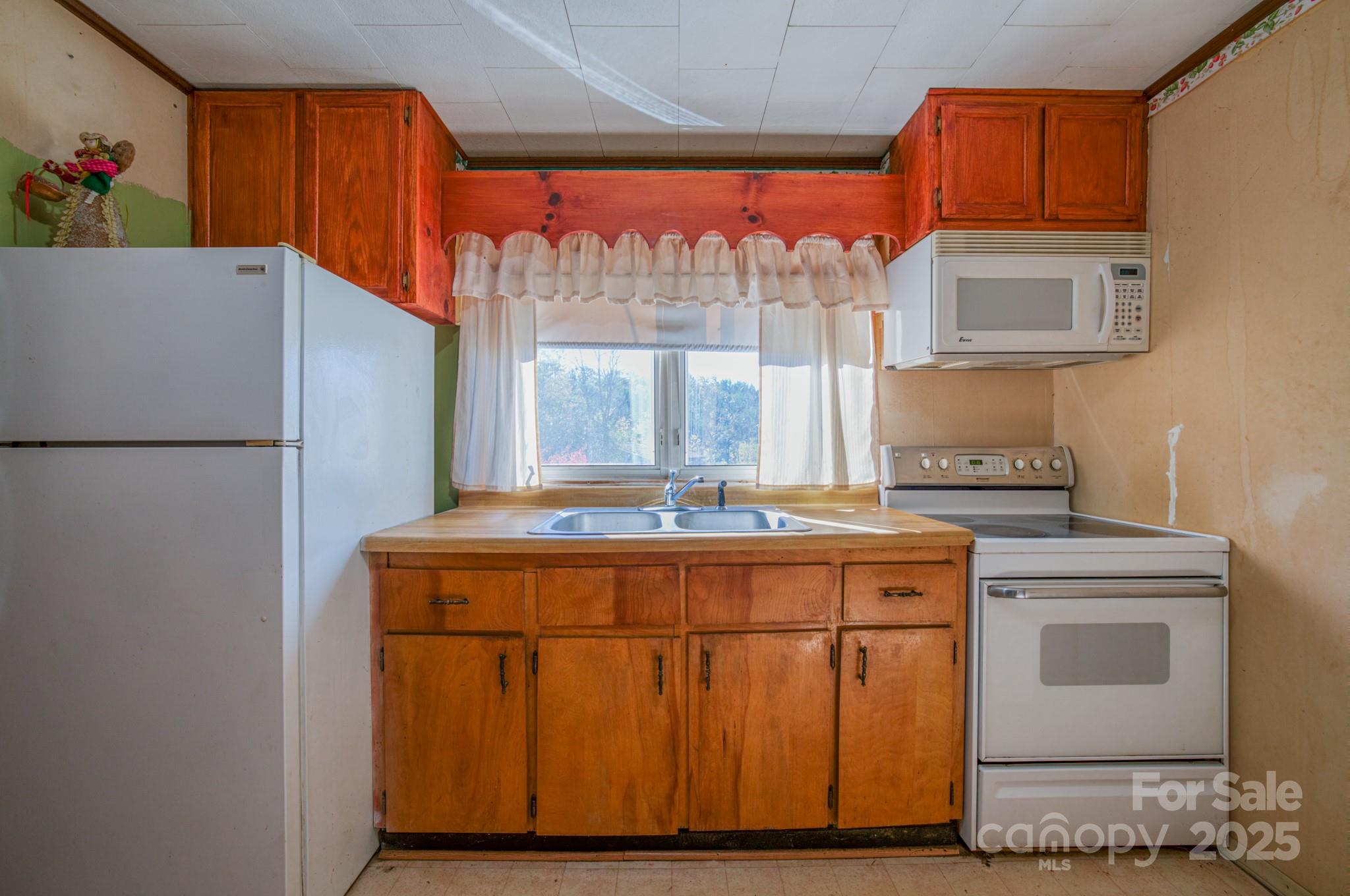 318 Monticello Road Weaverville NC 28787