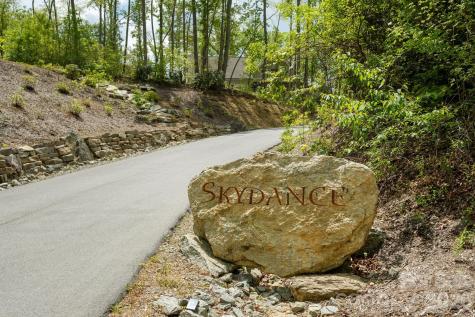 106 Skydance Trail Hendersonville NC 28739