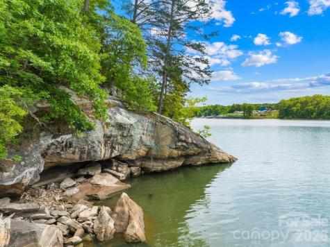268 S Harbor Watch Drive Statesville NC 28677