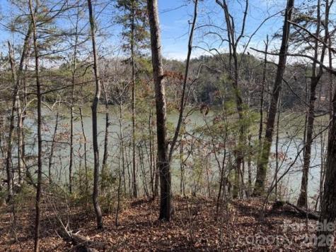 37 Peninsula Drive Mill Spring NC 28756
