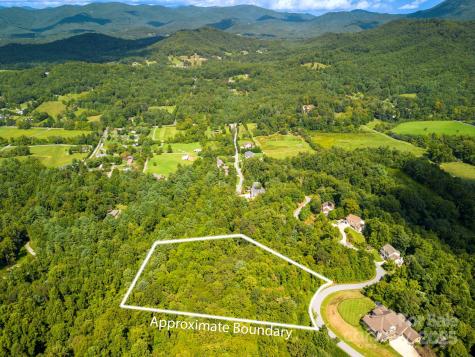 117 Sovereign Lane Fairview NC 28730