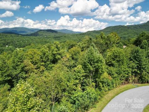 117 Sovereign Lane Fairview NC 28730