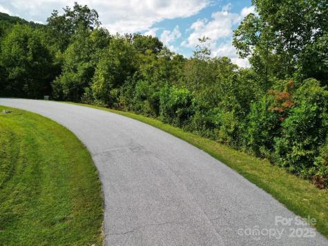 117 Sovereign Lane Fairview NC 28730