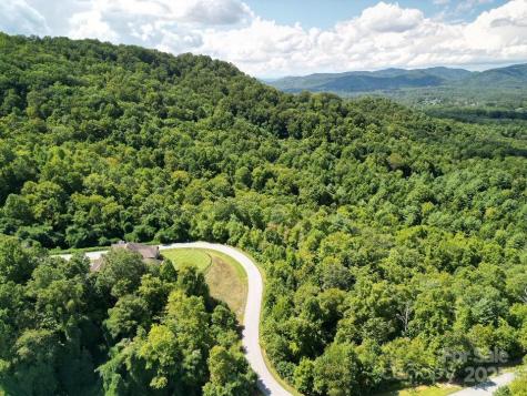 117 Sovereign Lane Fairview NC 28730