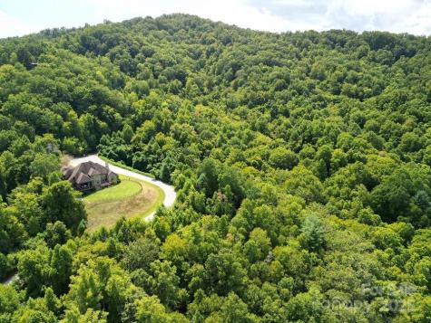 117 Sovereign Lane Fairview NC 28730