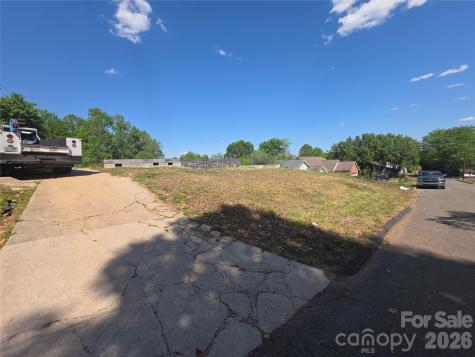68 Nancy Tolley Street Marion NC 28752