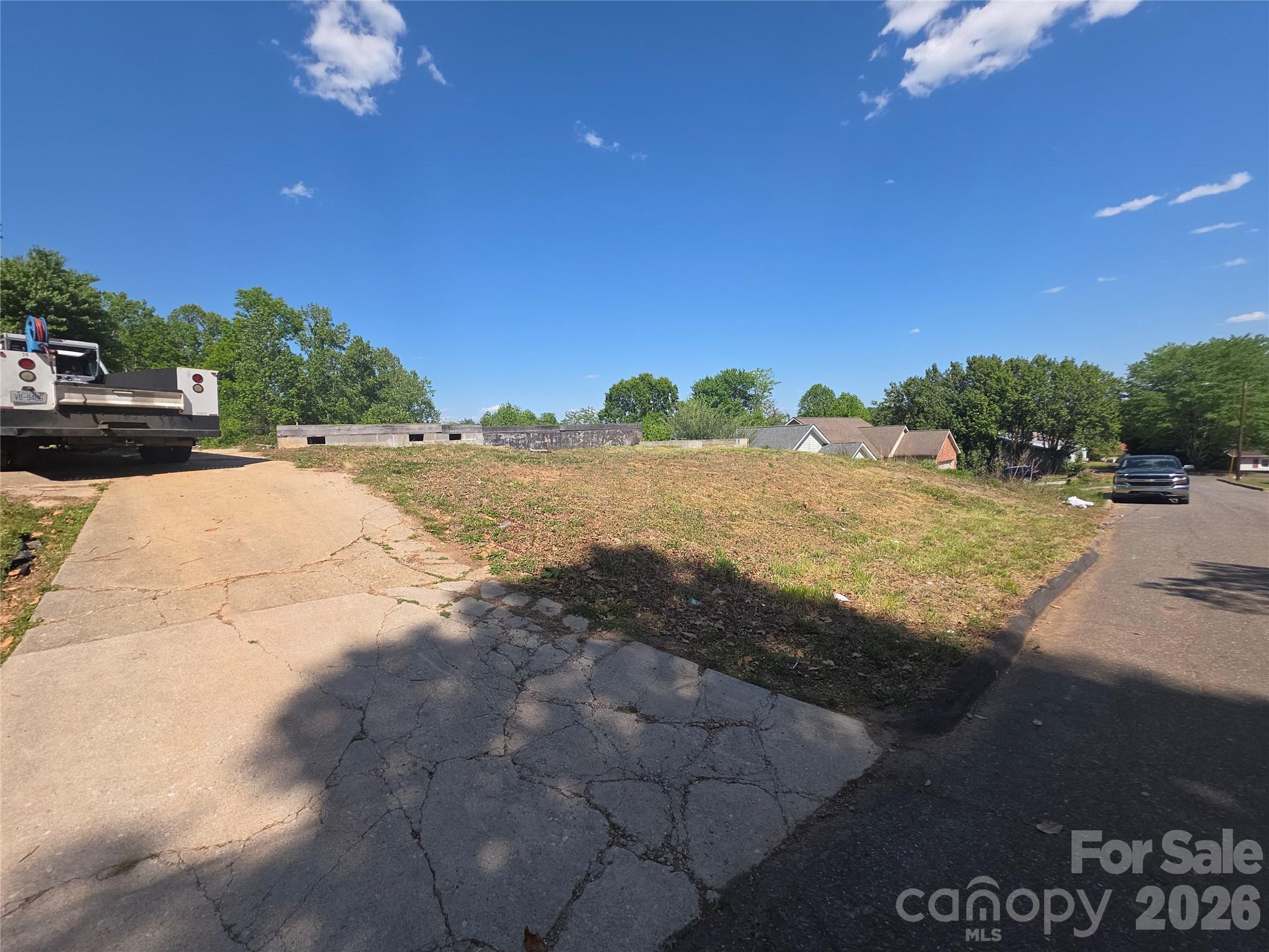 68 Nancy Tolley Street Marion NC 28752