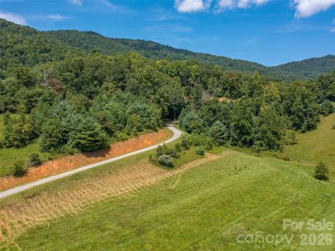 000 Locust Rough Mountain Road Burnsville NC 28714
