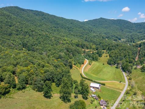 000 Locust Rough Mountain Road Burnsville NC 28714