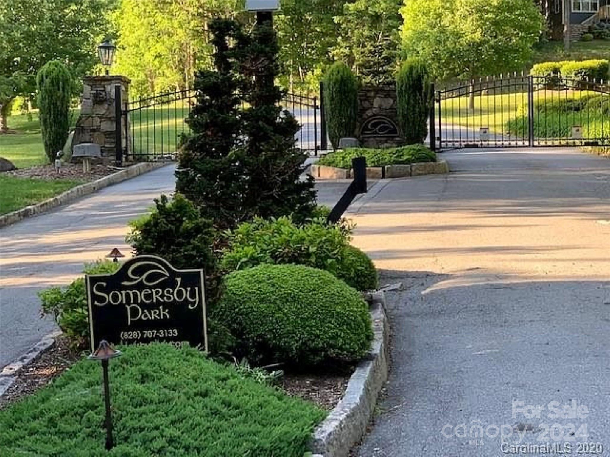185 Crossvine Trail Hendersonville NC 28739