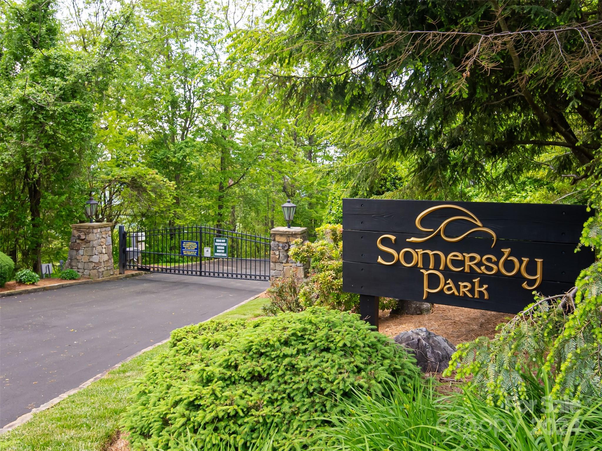185 Crossvine Trail Hendersonville NC 28739