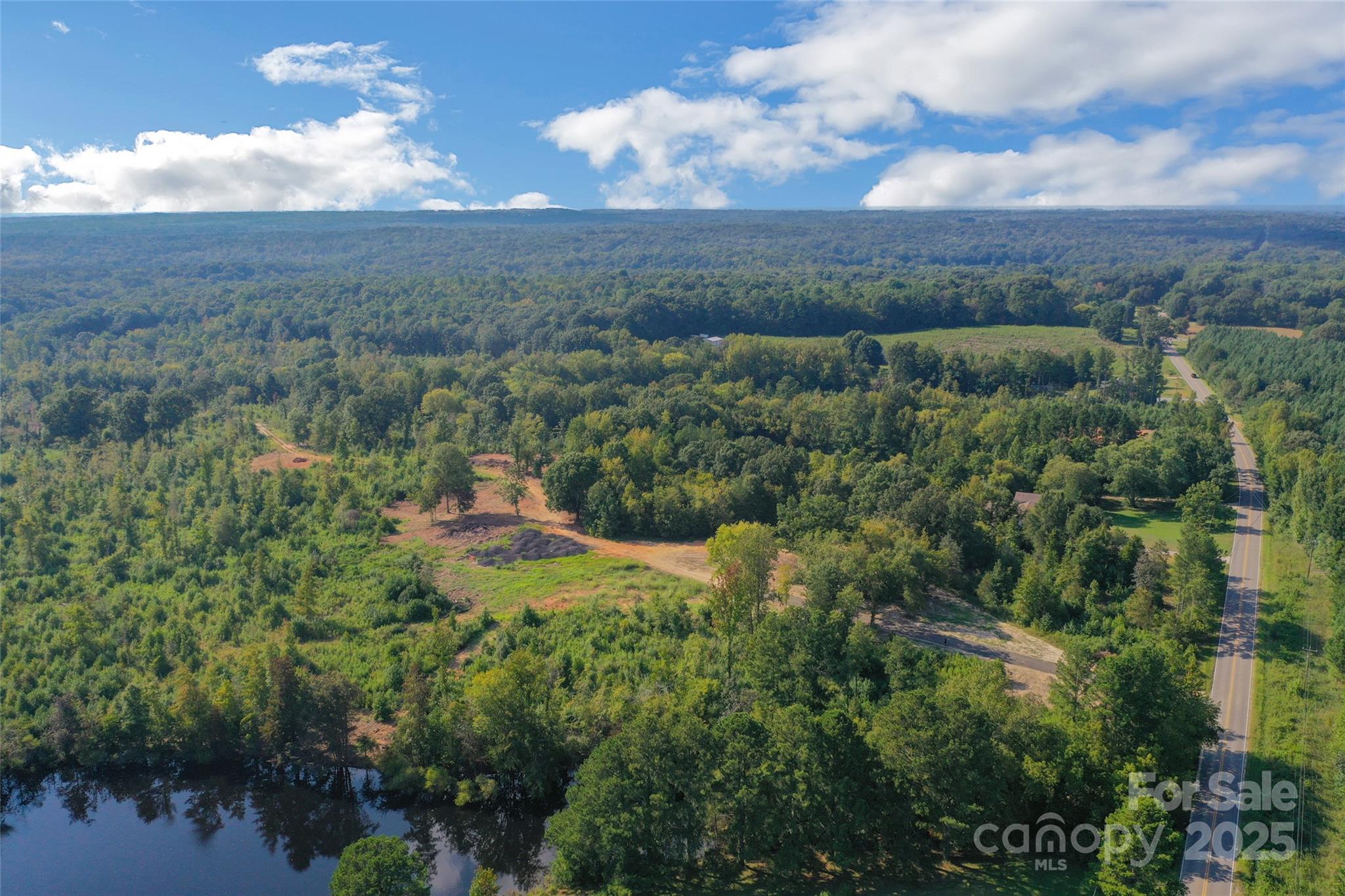 1012 S Oakshire Lane Waxhaw NC 28173