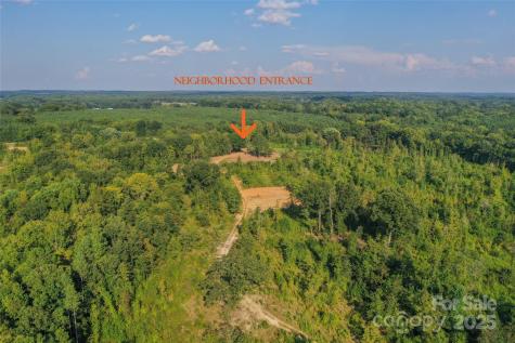 1012 S Oakshire Lane Waxhaw NC 28173