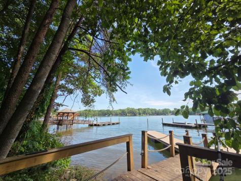 7326 Right Angle Street Sherrills Ford NC 28673