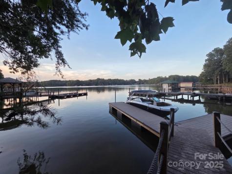 7326 Right Angle Street Sherrills Ford NC 28673