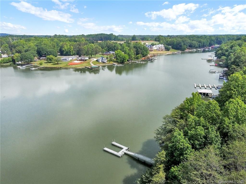 6774 Barefoot Cove Court Denver NC 28037