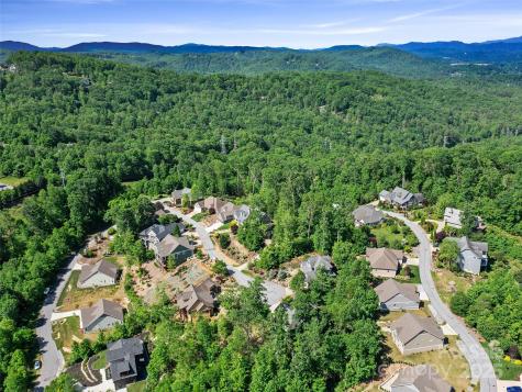 99999 Millbrae Loop Hendersonville NC 28791