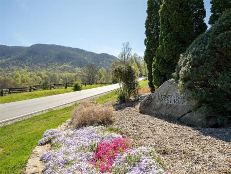137 Nancy Ashworth Lane Fairview NC 28730