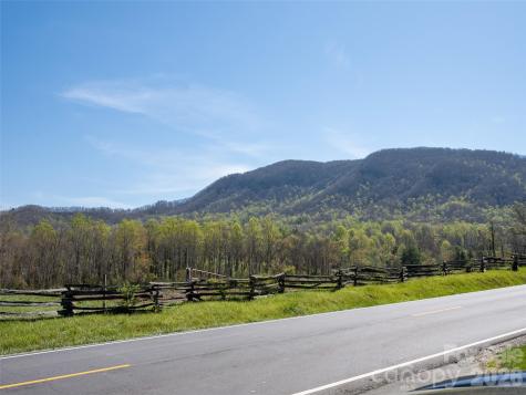 137 Nancy Ashworth Lane Fairview NC 28730