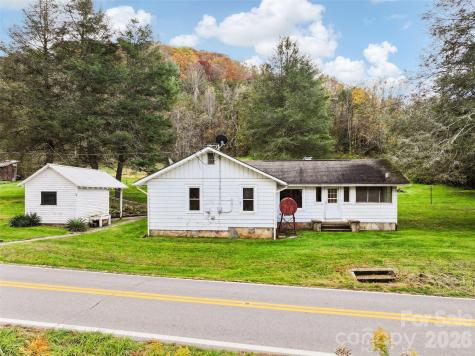 1906 & Tract 1 Ratcliff Cove Road Waynesville NC 28786