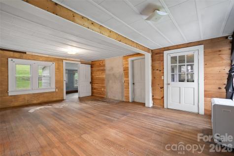 1906 & Tract 1 Ratcliff Cove Road Waynesville NC 28786