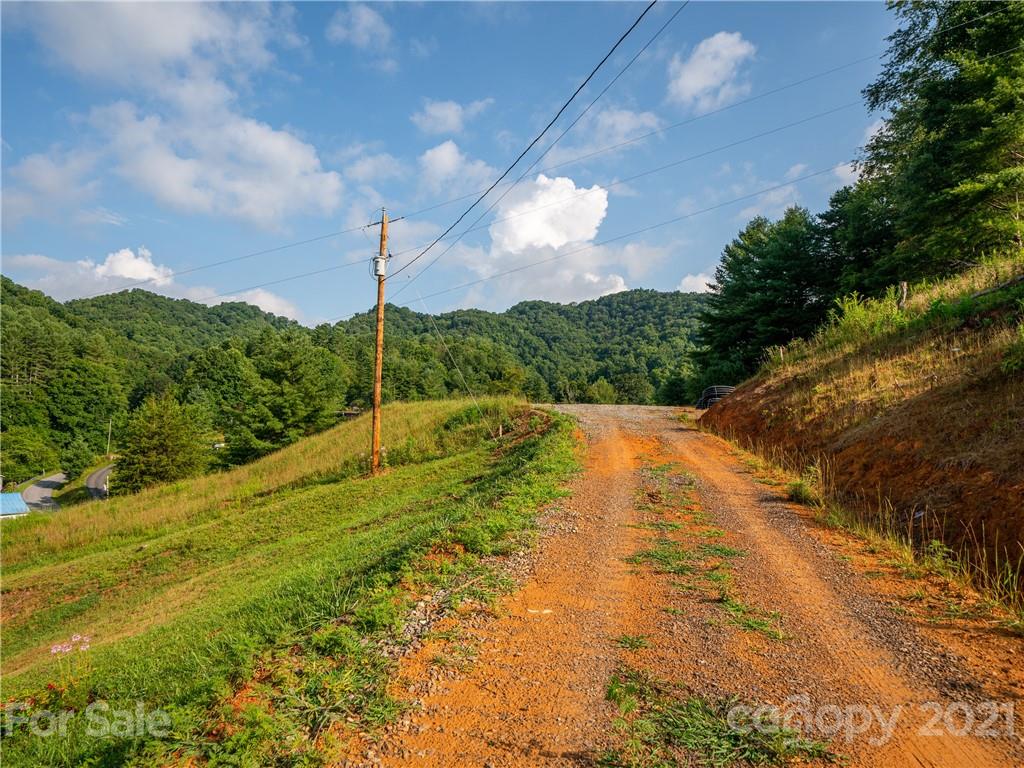 530 John Henry Road Burnsville NC 28714