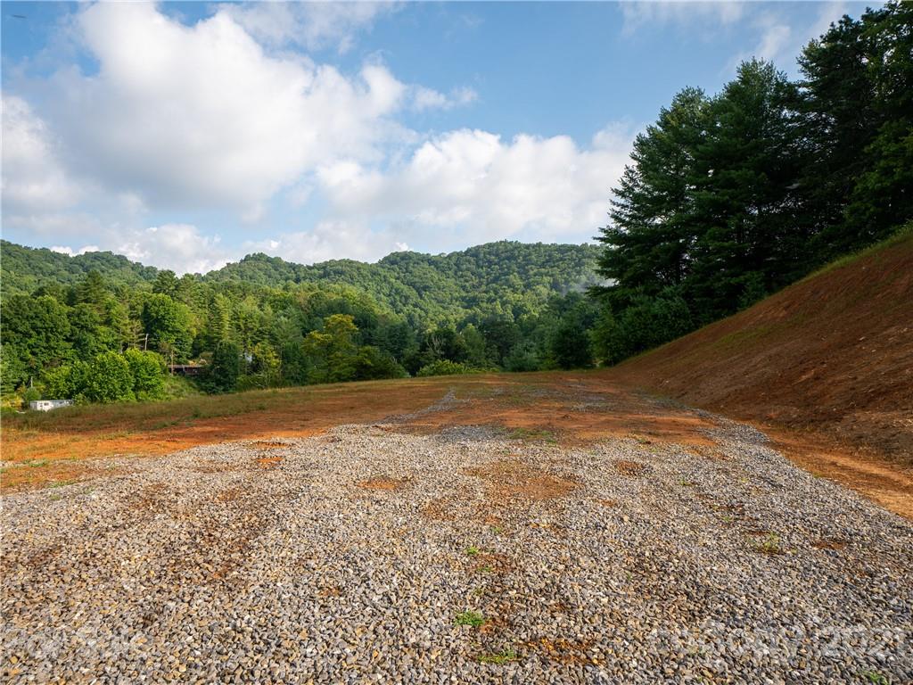 530 John Henry Road Burnsville NC 28714