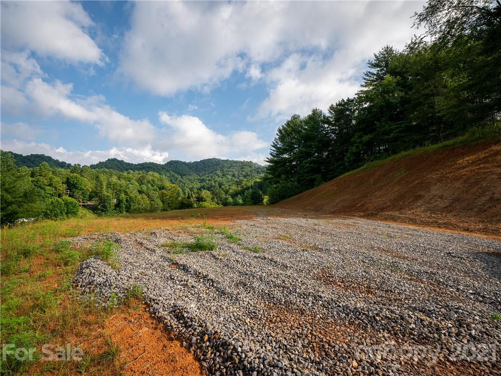 530 John Henry Road Burnsville NC 28714