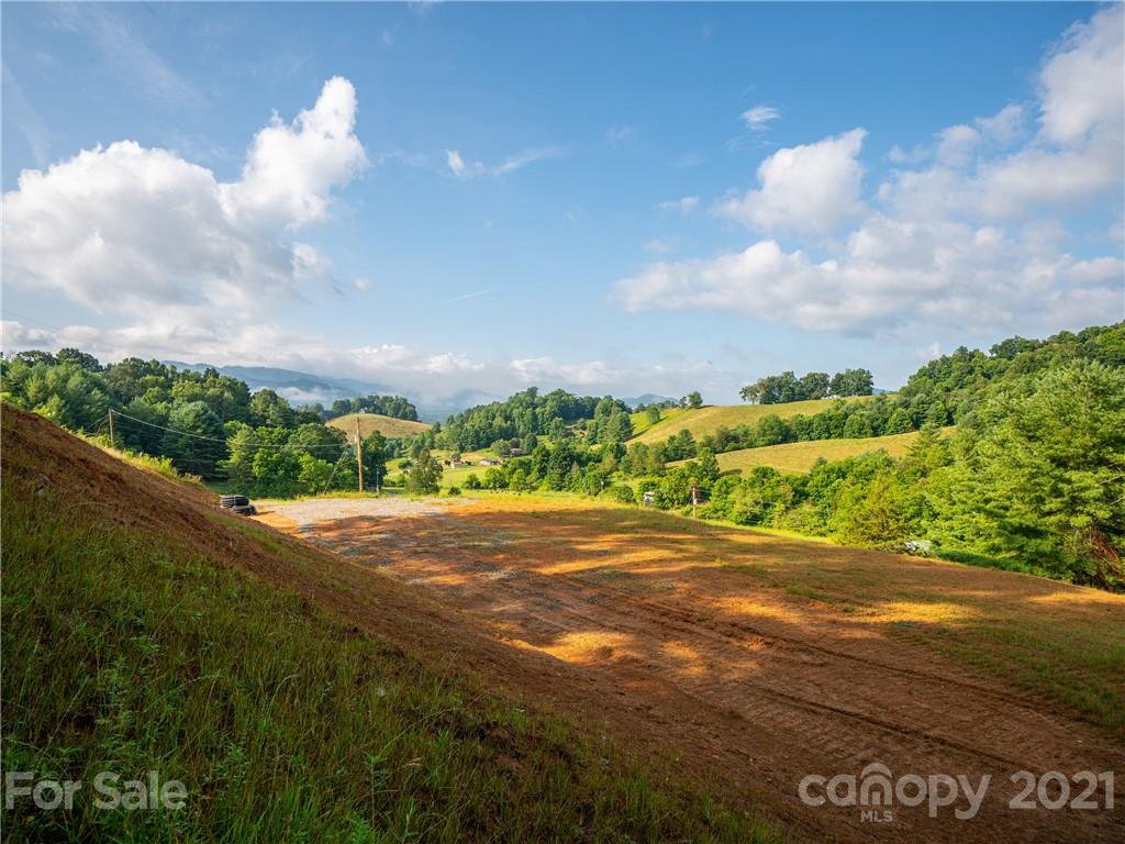 530 John Henry Road Burnsville NC 28714