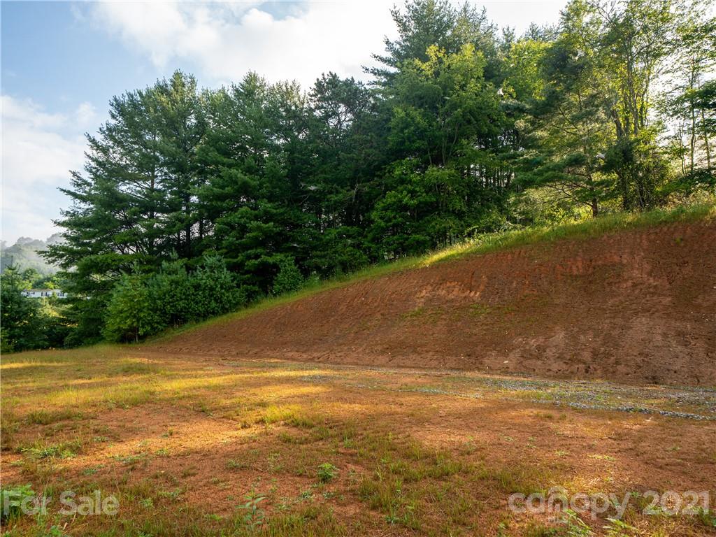 530 John Henry Road Burnsville NC 28714