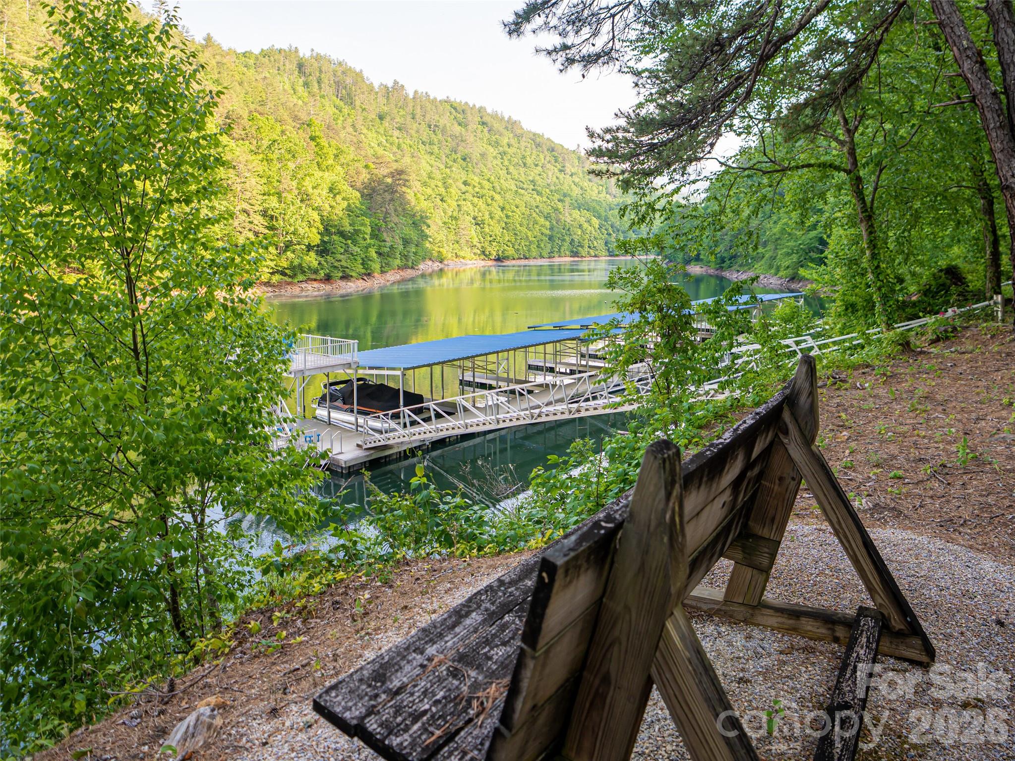 0000 Tsali Crossing N Bryson City NC 28713