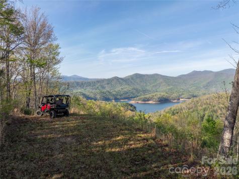 8888 Yellow Branch Road Robbinsville NC 28771