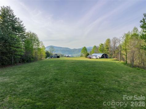 8888 Yellow Branch Road Robbinsville NC 28771