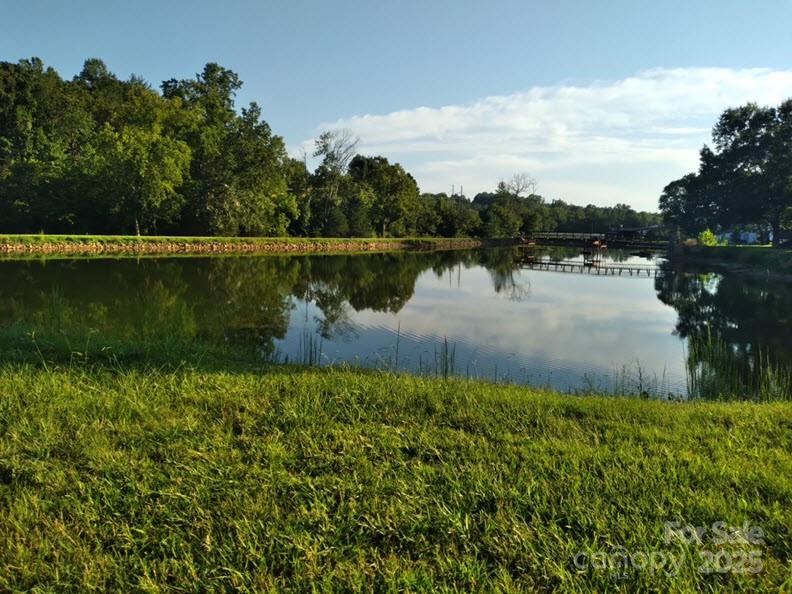 426B E N Street Newton NC 28658