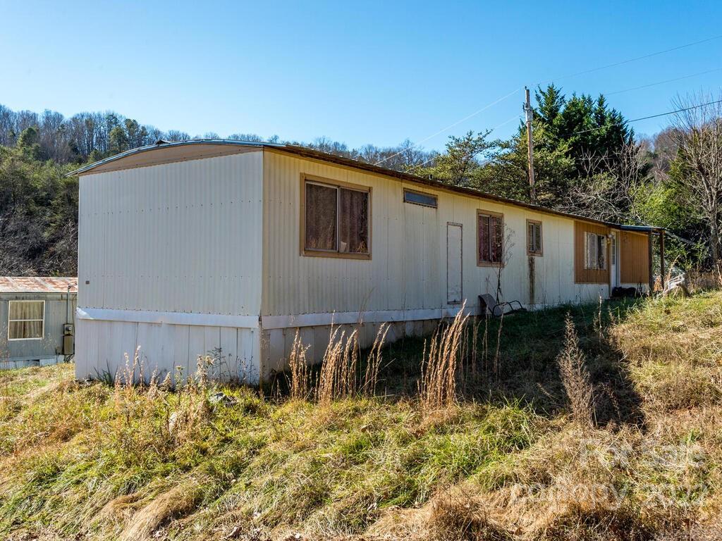 6 Tylers Run Candler NC 28715