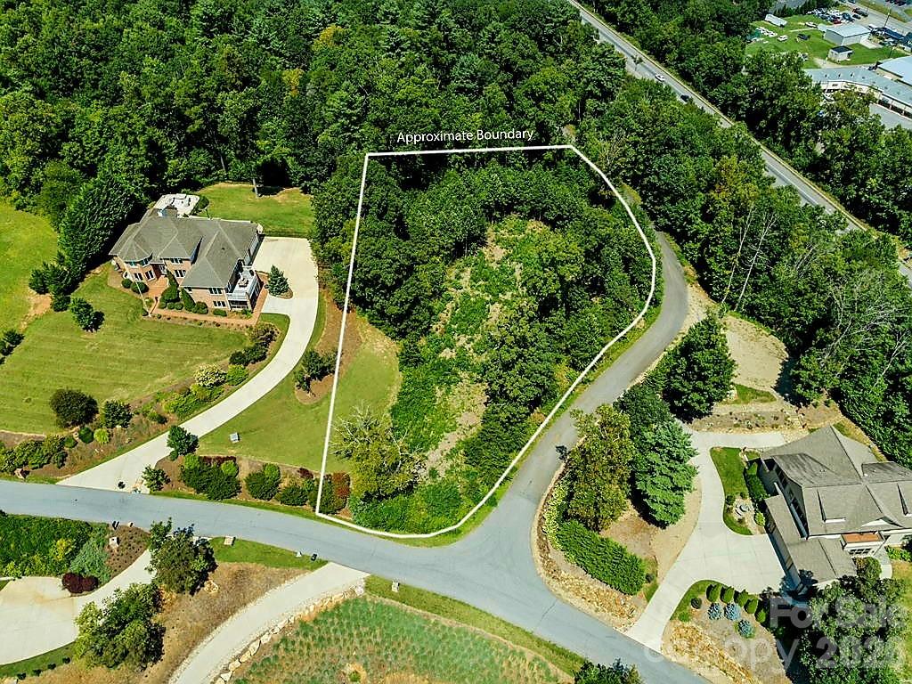 8 English Hills Drive Asheville NC 28804