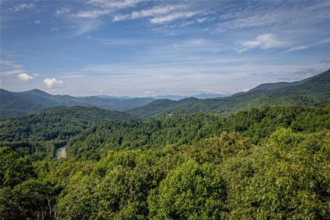 8 Resurrection Lane Sylva NC 28779