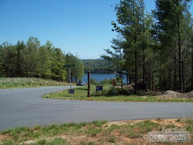 1552 Bear Cliff Drive Nebo NC 28761