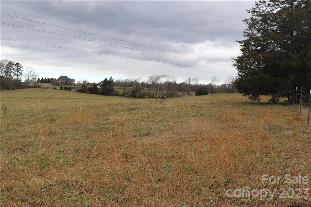 1050 Doggett Road Forest City NC 28043