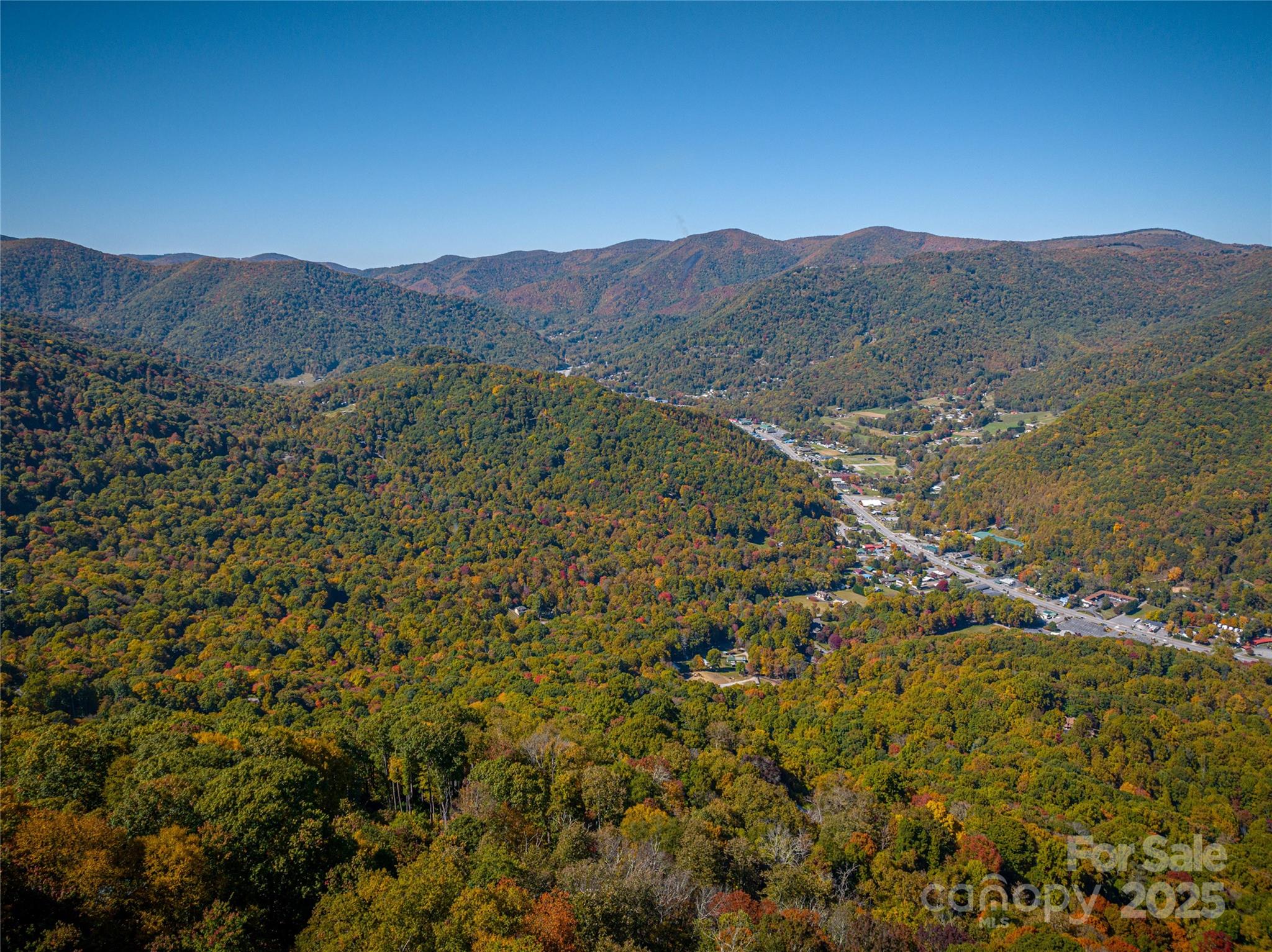 40 & 41 Falcon Crest Loop Waynesville NC 28786