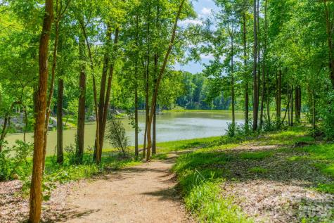 2A Ventosa Drive Denver NC 28037