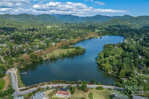 33 Grovepoint Way Asheville NC 28804